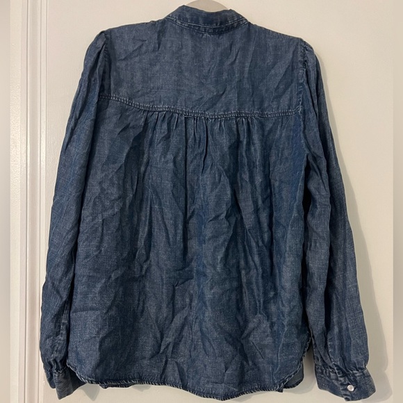 Jane and Delancey Denim Shirt size L love the buttons on this (SKU G106) - Picture 6 of 10
